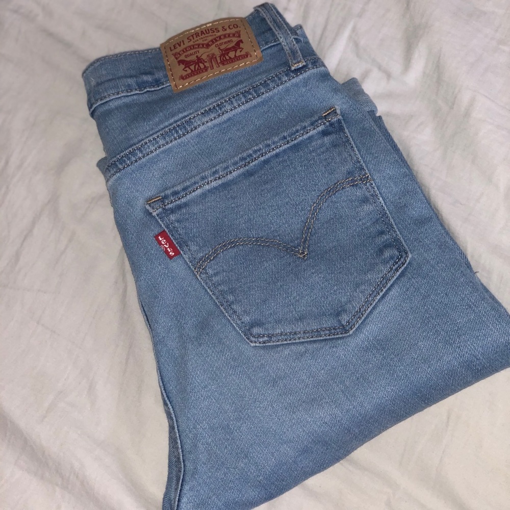 High waisted Levi’s
